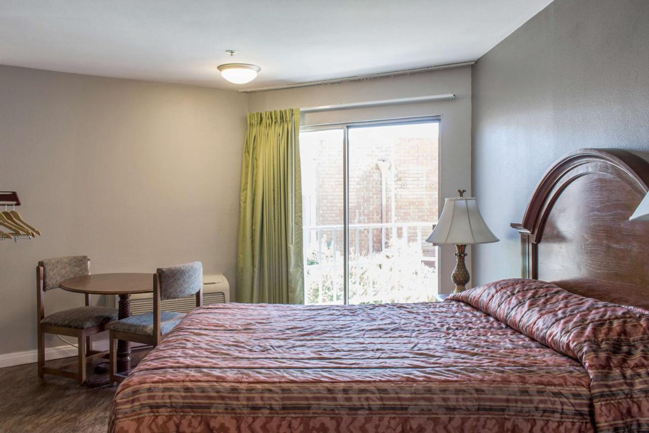 Econo Lodge Gorman Dış mekan fotoğraf